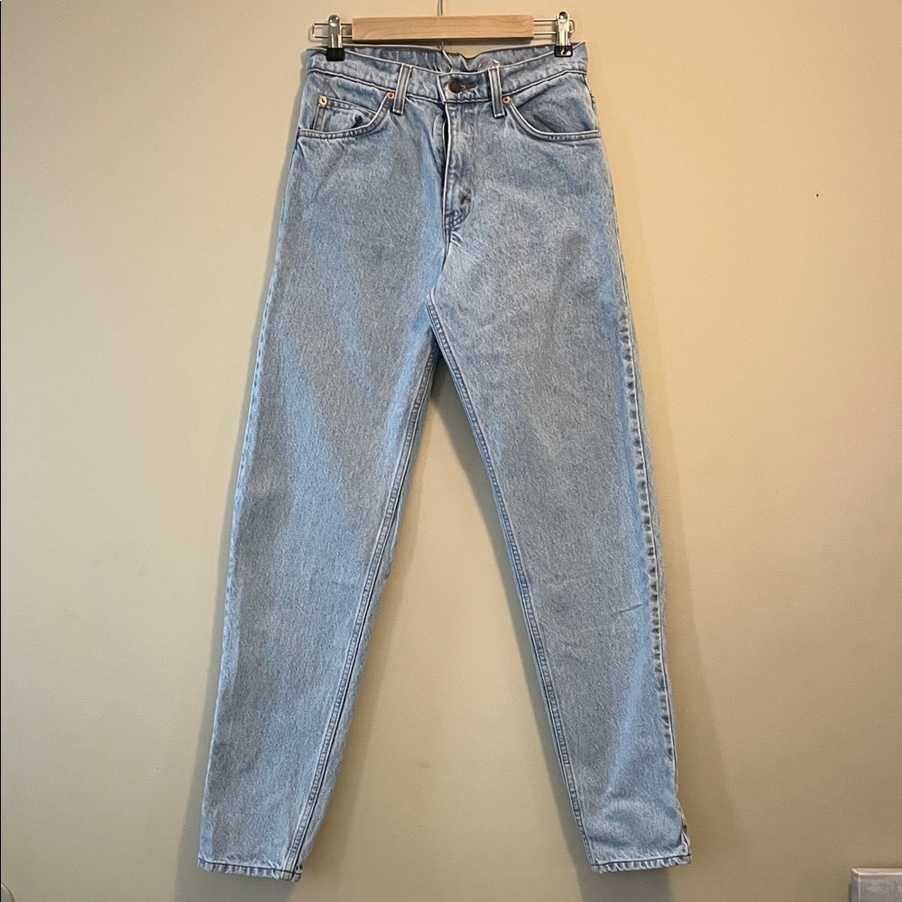 Vintage Levi’s 550 Light Blue Jeans